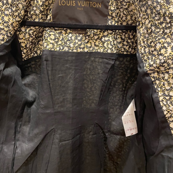 Louis Vuitton 2011 Runway Yellow Black & White Floral Print Coat Women’s Size 36 - Picture 4 of 8